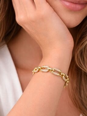 Polished Gold Link Bracelet